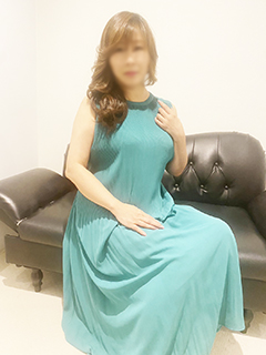 平塚人妻デリヘル【熟女の風俗最終章 平塚店】団地酒　れいな