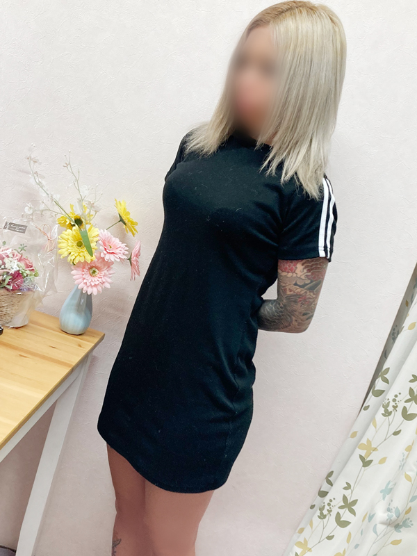 平塚人妻デリヘル【熟女の風俗最終章 平塚店】ﾊﾞｶﾝｽ　えりか