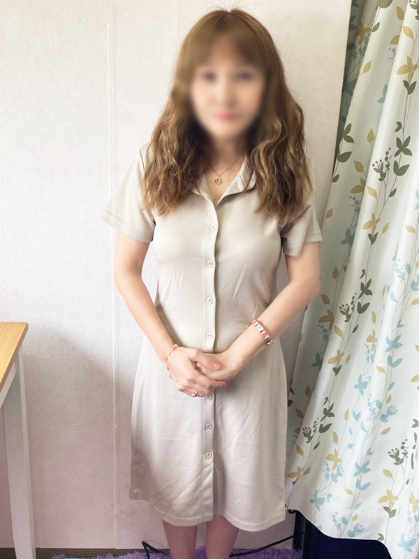 平塚人妻デリヘル【熟女の風俗最終章 平塚店】憧れ　あすみ