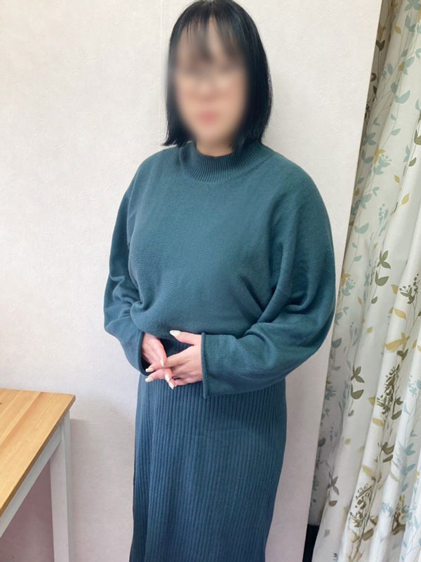 平塚人妻デリヘル【熟女の風俗最終章 平塚店】接触　ちづる
