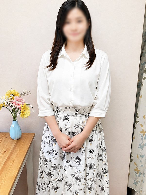 平塚人妻デリヘル【熟女の風俗最終章 平塚店】多彩　にこる