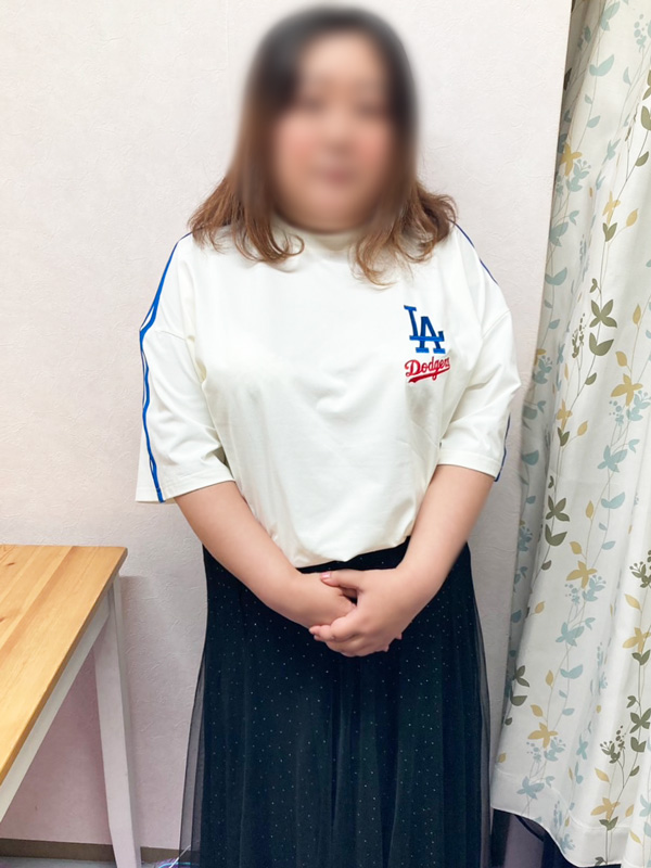 平塚人妻デリヘル【熟女の風俗最終章 平塚店】小鞠　さくや