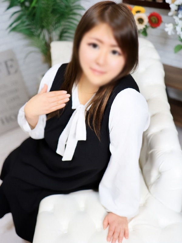 平塚人妻デリヘル【熟女の風俗最終章 平塚店】食堂　りお