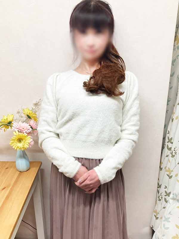 平塚人妻デリヘル【熟女の風俗最終章 平塚店】AV　みいな