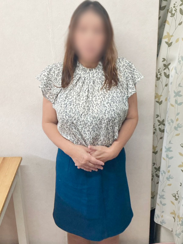 平塚人妻デリヘル【熟女の風俗最終章 平塚店】いちか